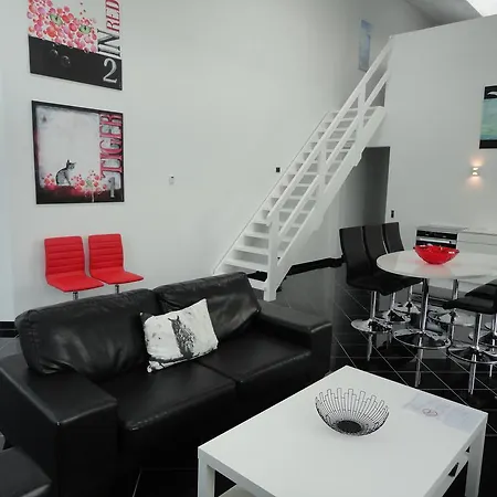 Elisesminde Apartment *